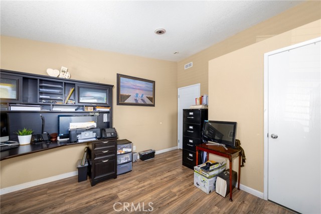 MLS #CV25220436 image #24