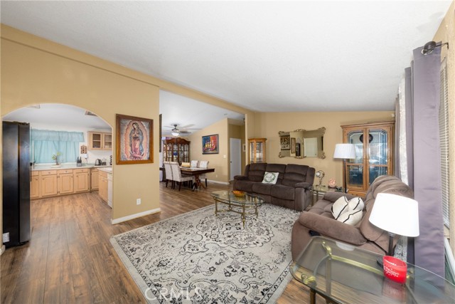 MLS #CV25220436 image #8