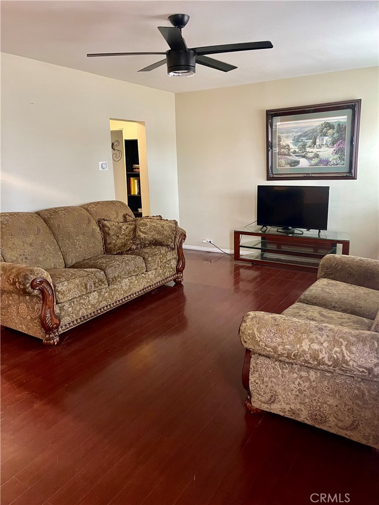 MLS #CV25220641 image #2