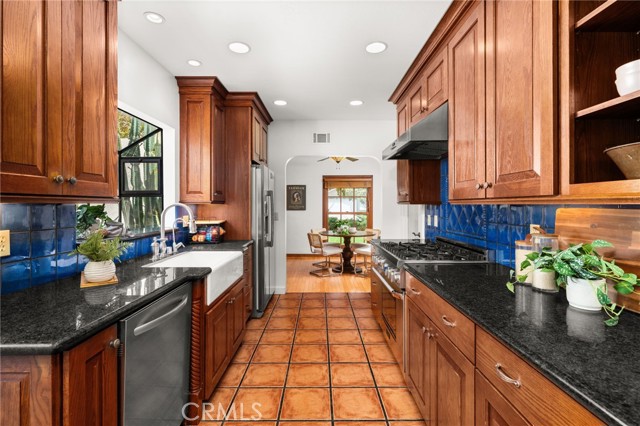 MLS #CV25222628 image #6