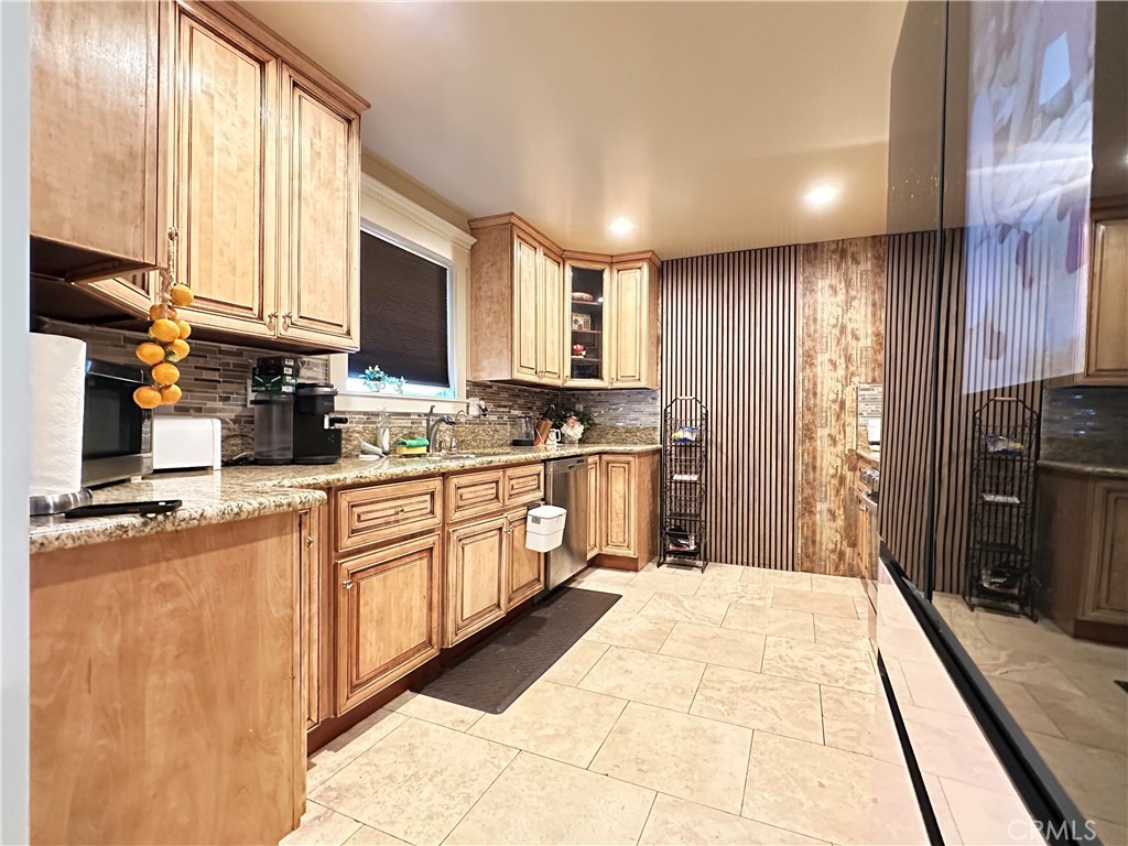 MLS #CV25222681 image #5