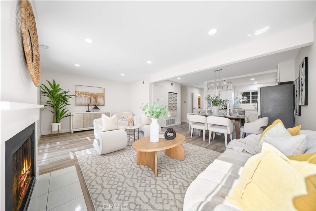 MLS #CV25223026 image #10