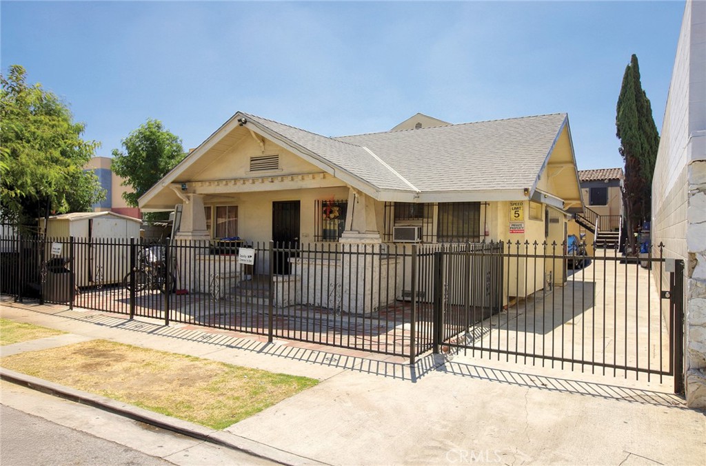 MLS #CV25223898 image #1