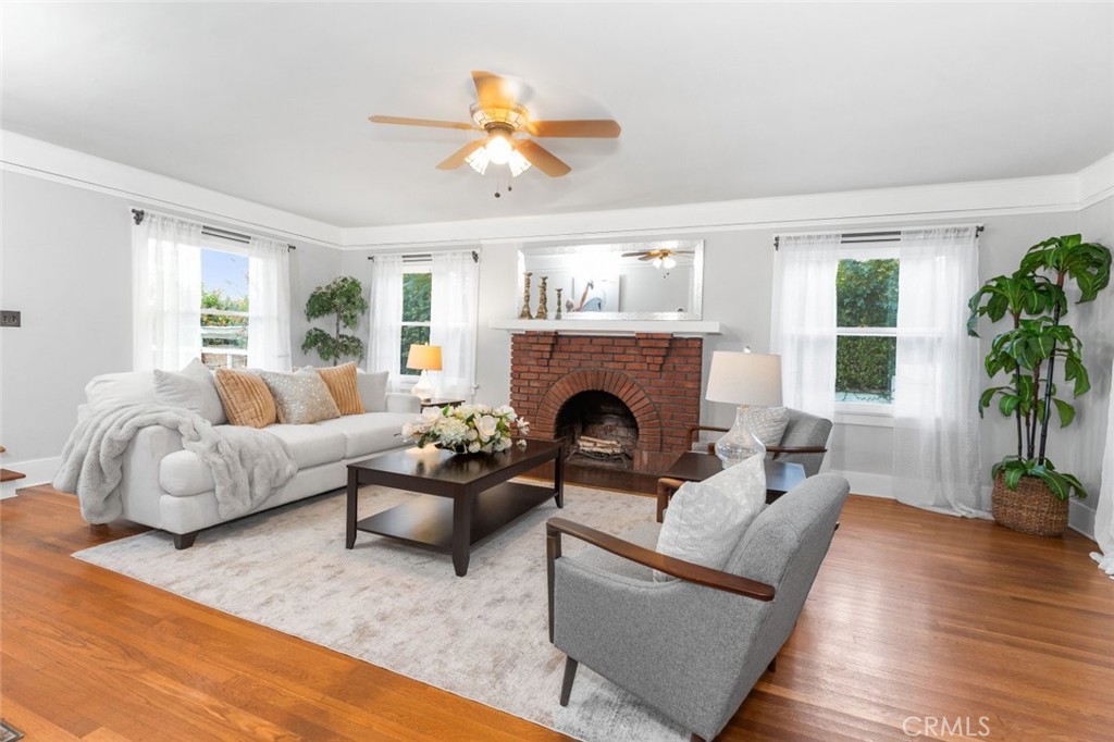 MLS #CV25225443 image #4