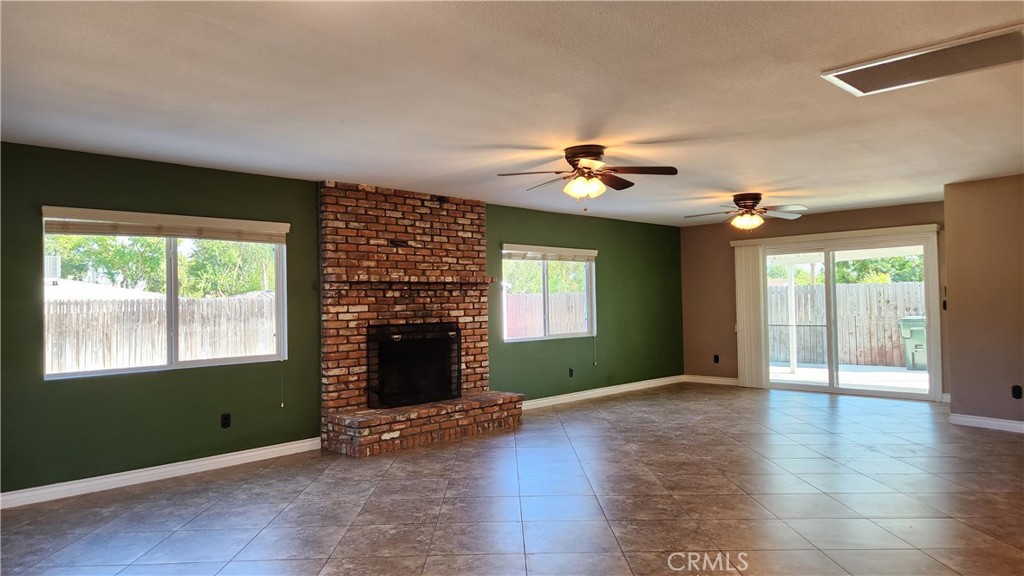 MLS #CV25225535 image #11