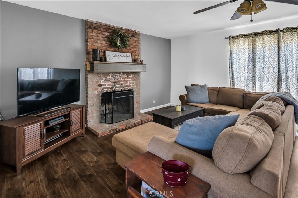 MLS #CV25227164 image #2