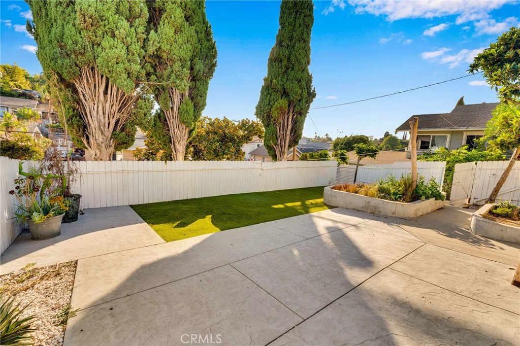 MLS #CV25231207 image #10