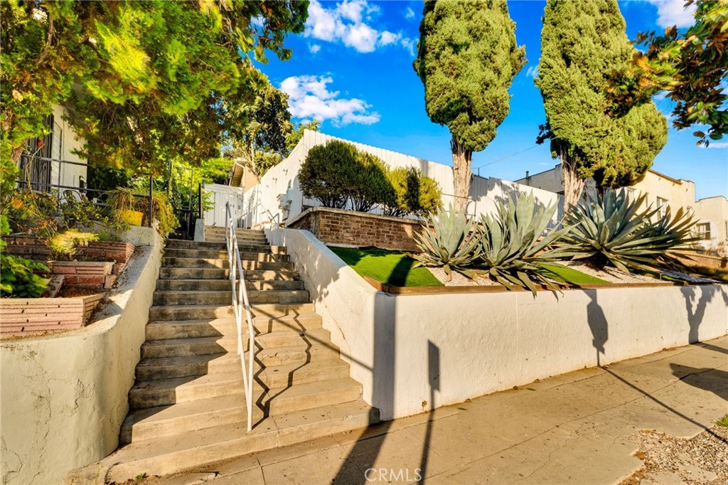 MLS #CV25231207 image #3