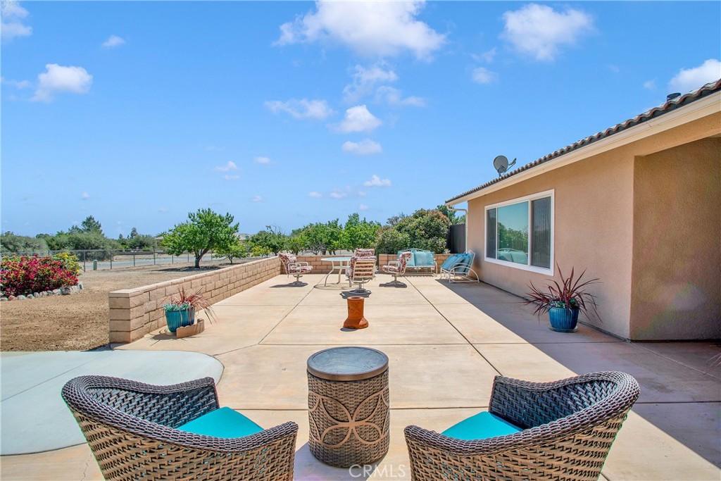 MLS #CV25232070 image #1