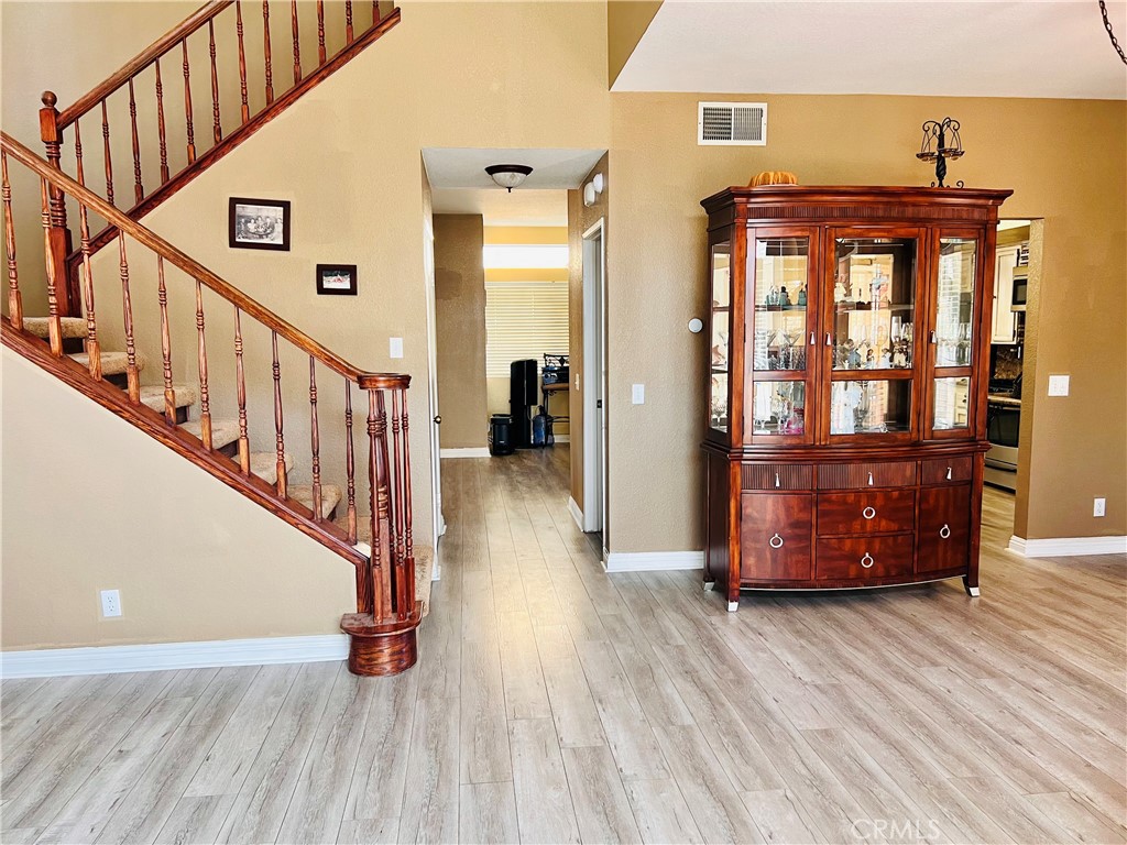 MLS #CV25232272 image #5