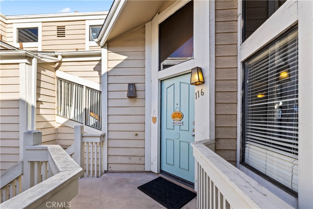 MLS #CV25234303 image #1