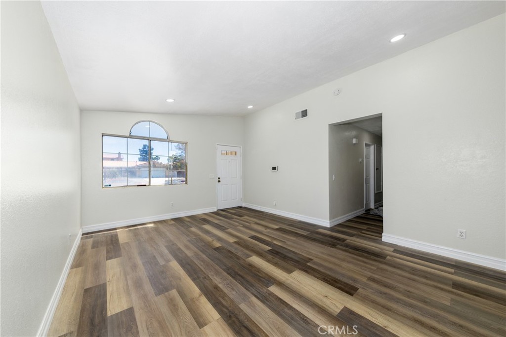 MLS #CV25234511 image #4