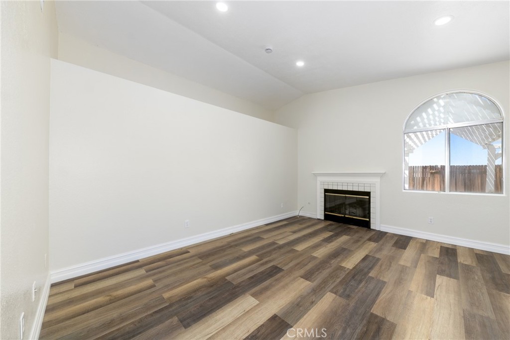 MLS #CV25234511 image #6