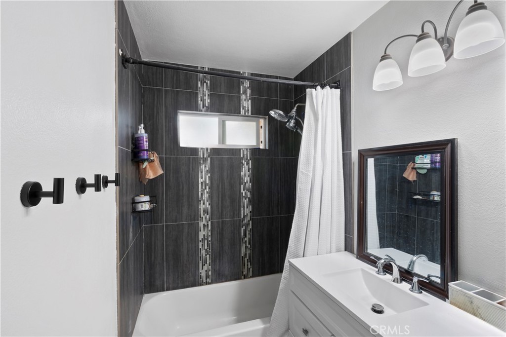 MLS #CV25235186 image #14