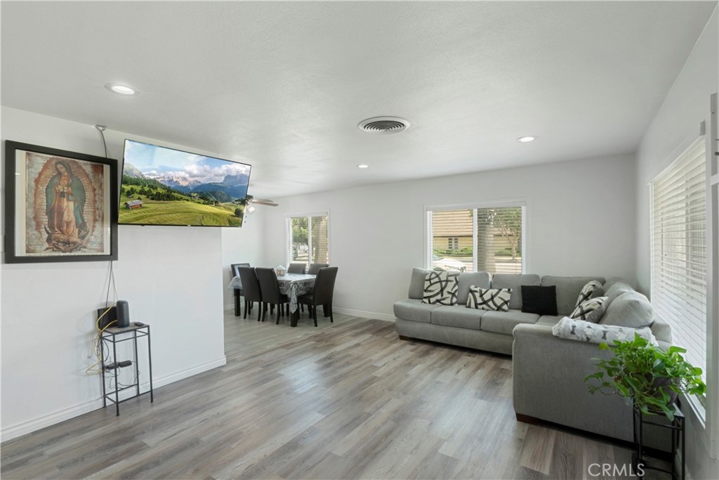 MLS #CV25235186 image #9