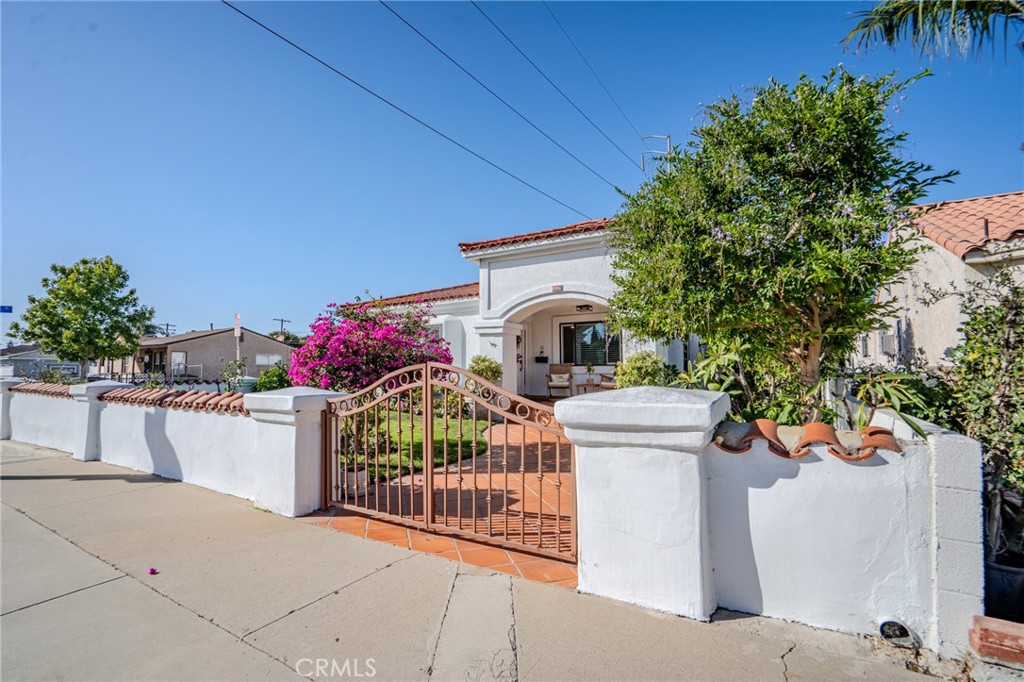 MLS #CV25235312 image #1