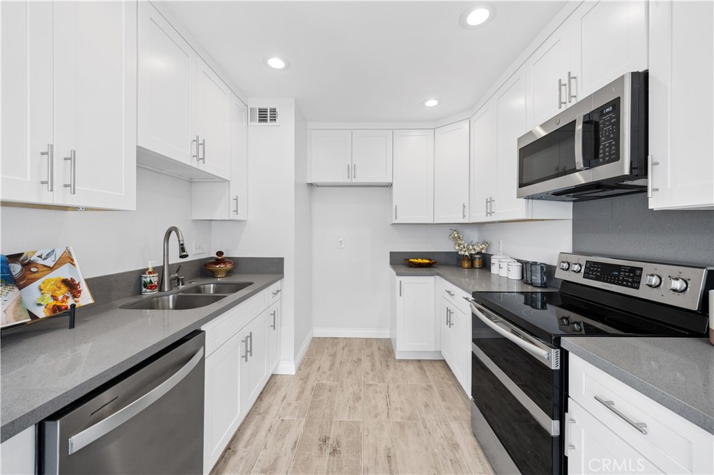 MLS #CV25235910 image #11