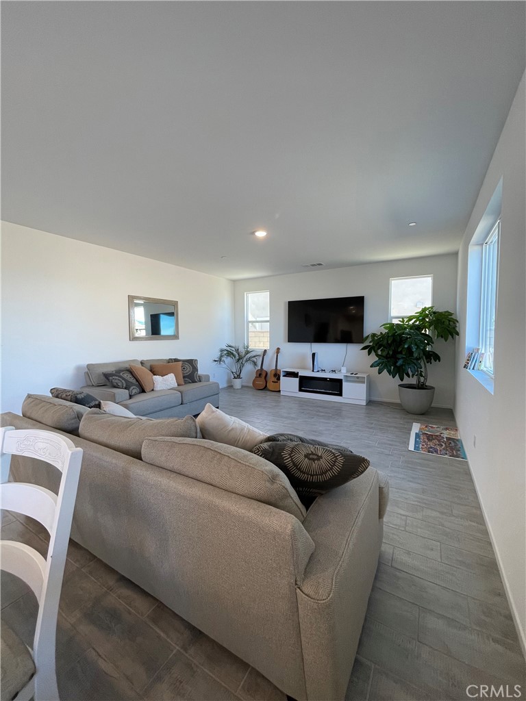 MLS #CV25235945 image #3