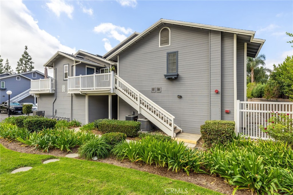 MLS #CV25236128 image #0