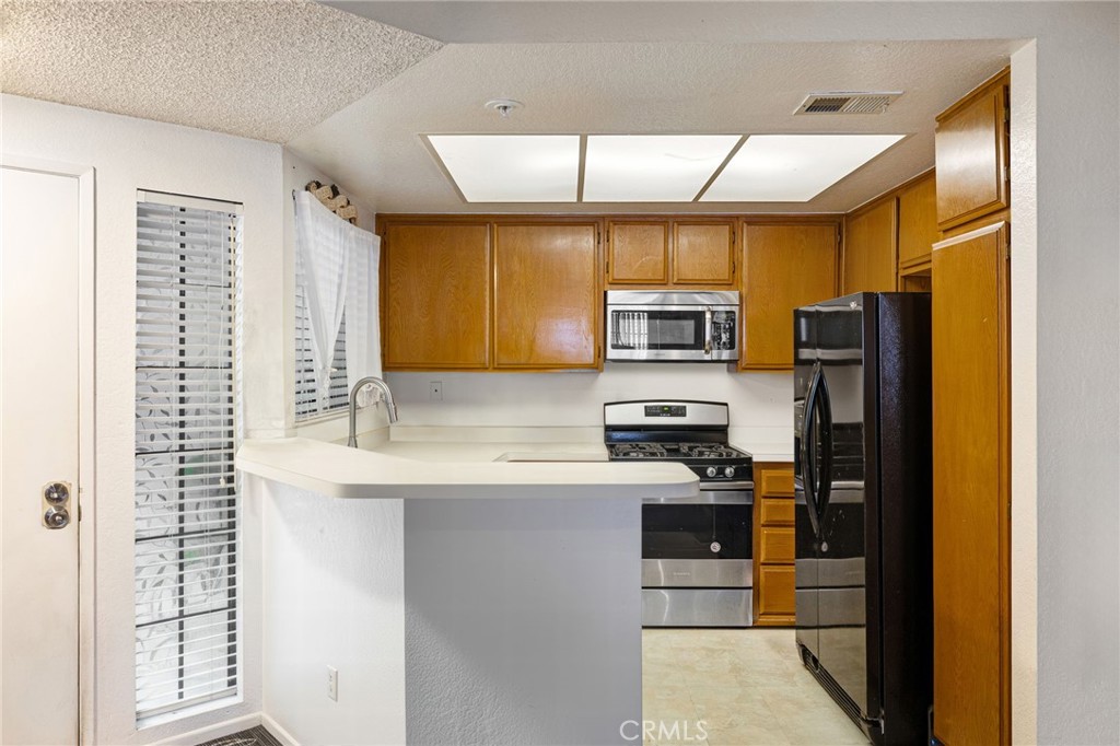 MLS #CV25236128 image #5