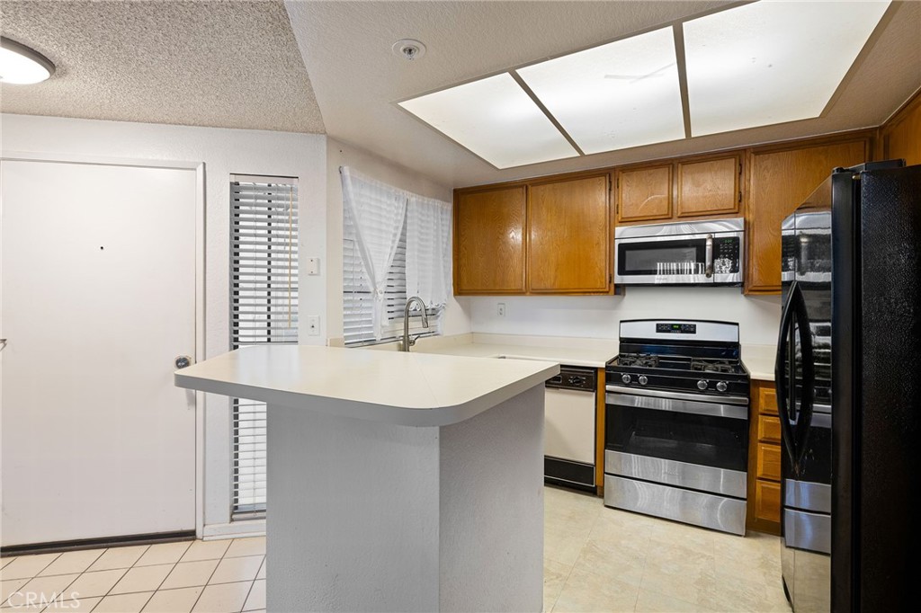 MLS #CV25236128 image #6