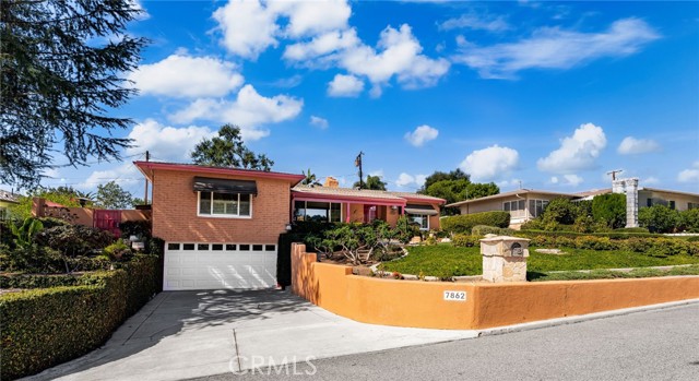 MLS #CV25237632 image #1