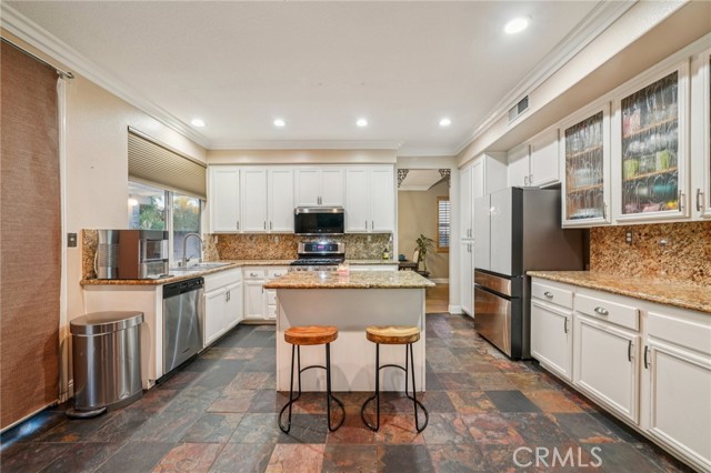 MLS #CV25237957 image #8