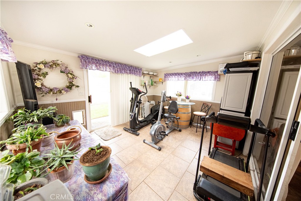 MLS #CV25239047 image #11