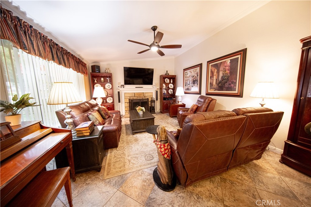 MLS #CV25239047 image #2