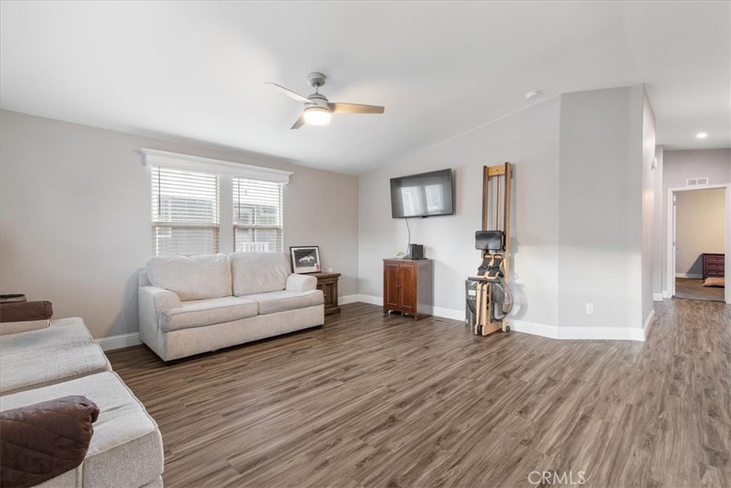 MLS #CV25239380 image #10