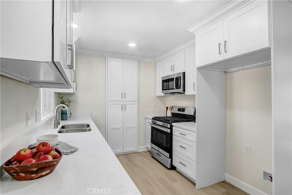 MLS #CV25240365 image #11