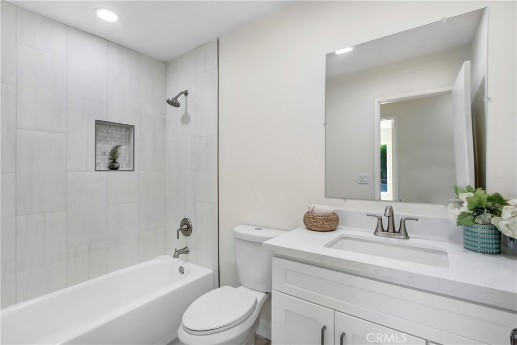 MLS #CV25240365 image #18