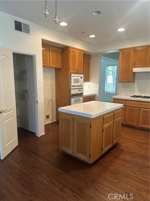 MLS #CV25240390 image #9