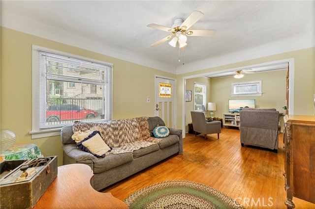 MLS #CV25240455 image #4