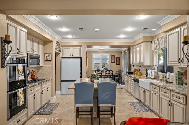 MLS #CV25240469 image #9