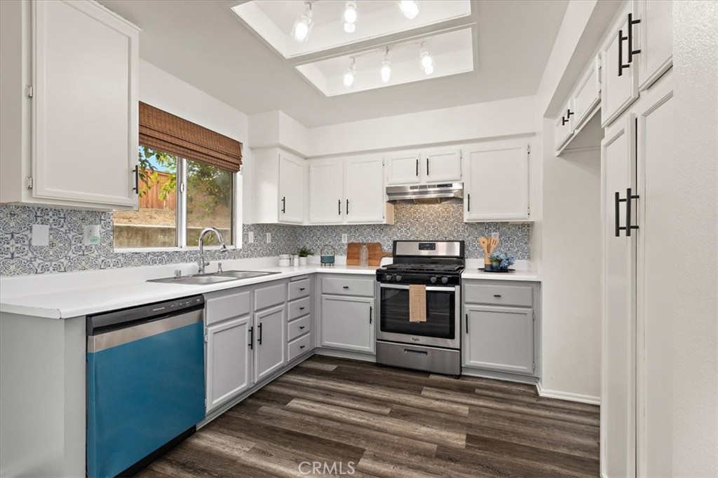 MLS #CV25241503 image #12