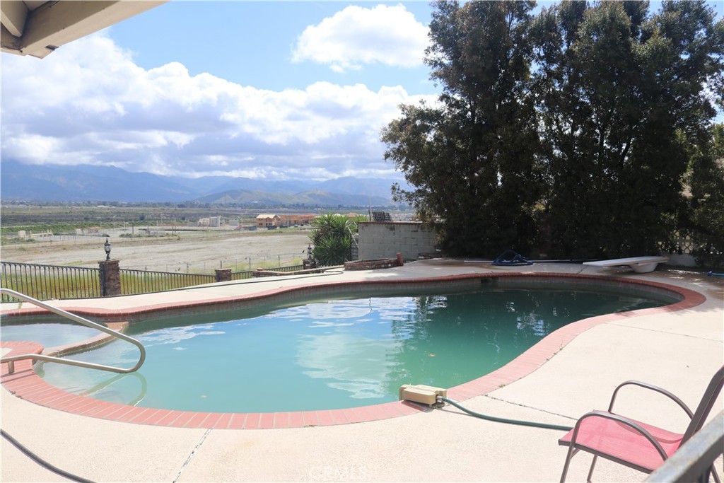 MLS #CV25241513 image #7