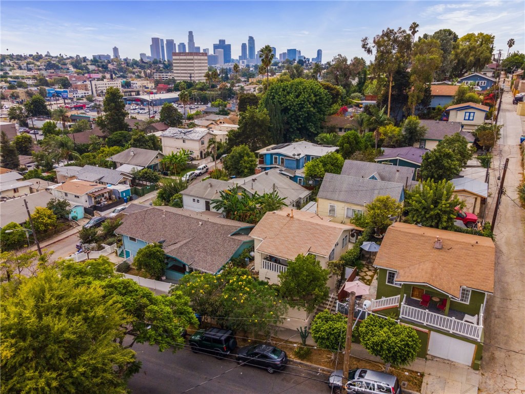 MLS #CV25242054 image #1