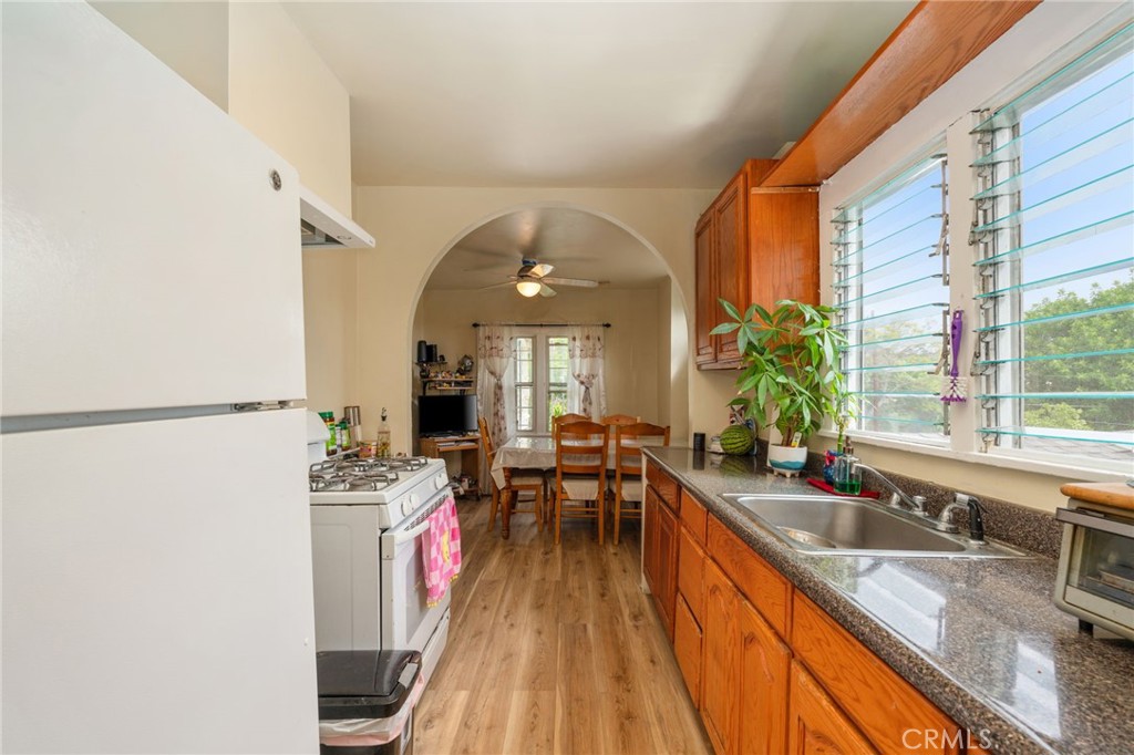 MLS #CV25242054 image #11