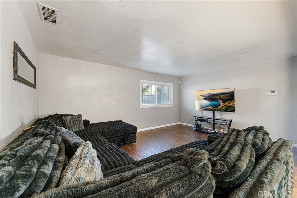 MLS #CV25243307 image #7