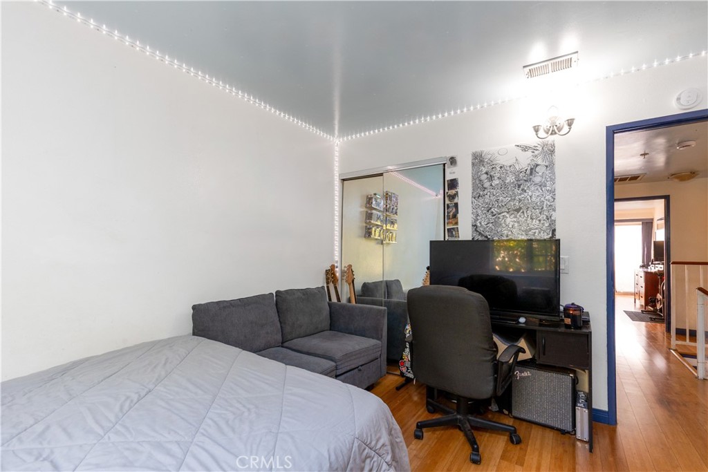 MLS #CV25244258 image #9