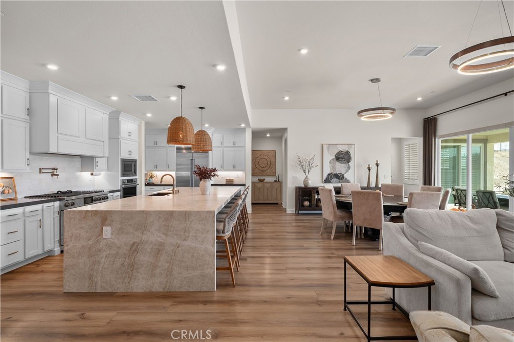 MLS #CV25245076 image #10