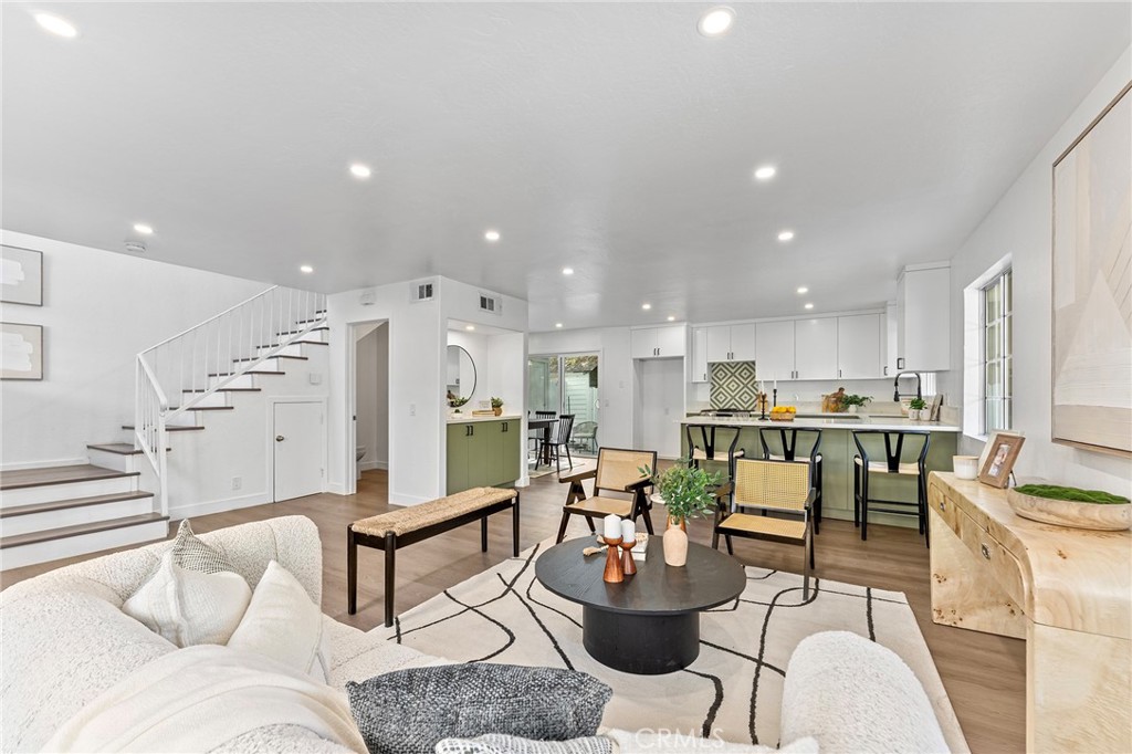 MLS #CV25245818 image #1