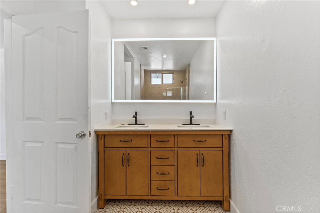 MLS #CV25245819 image #18