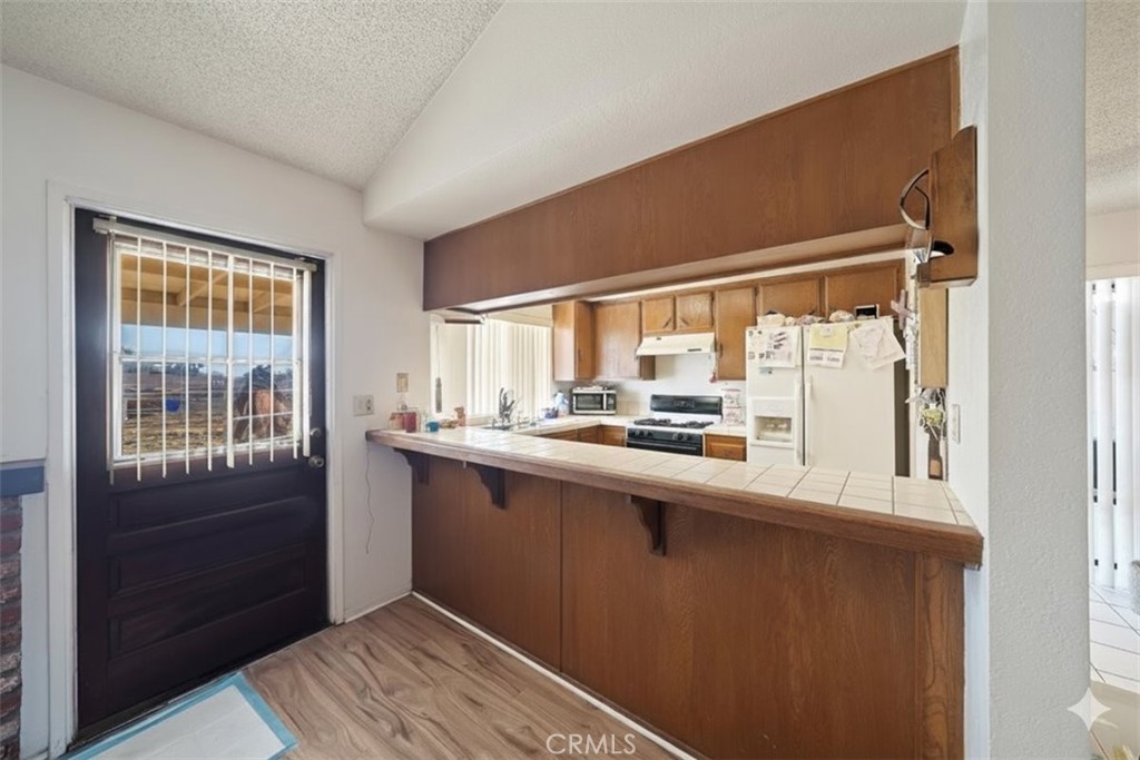 MLS #CV25245902 image #10