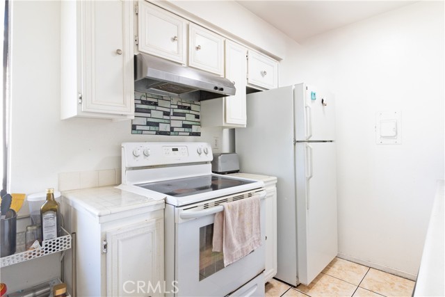 MLS #CV25245910 image #9