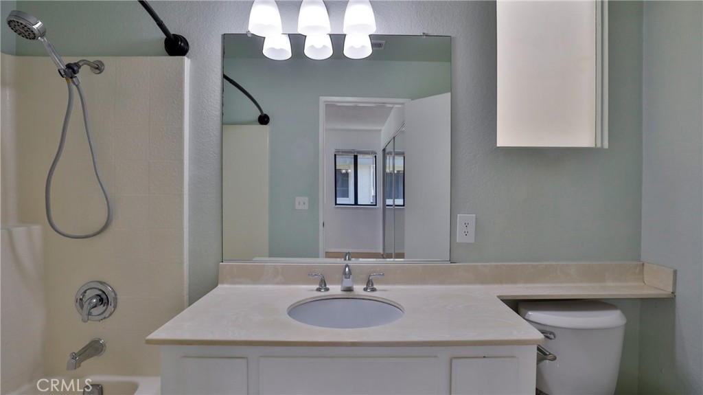 MLS #CV25245916 image #17