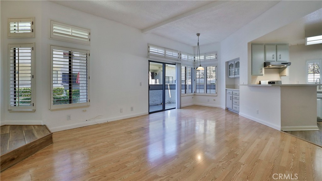 MLS #CV25245916 image #5