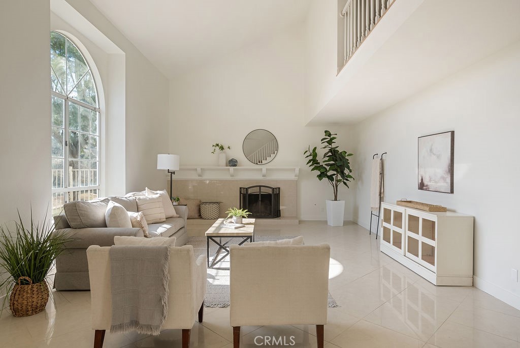 MLS #CV25245981 image #3