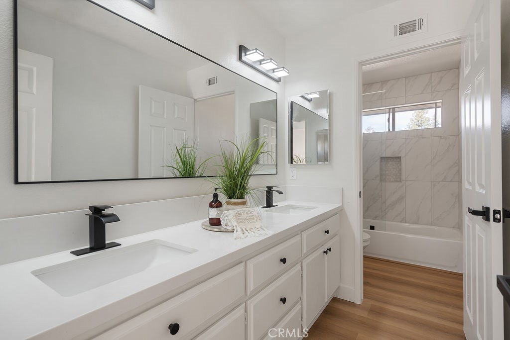 MLS #CV25245981 image #36